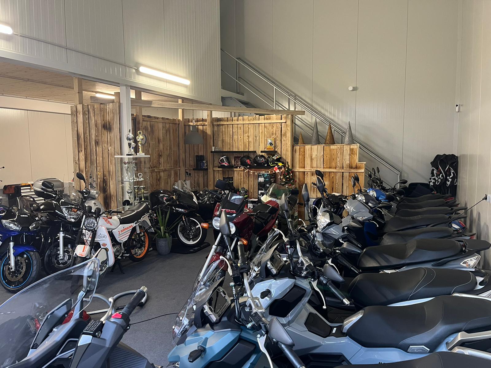 JW&AM Motorradaufbereitungswerkstatt